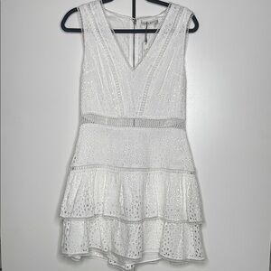 Size 8 Alice+Olivia all white dress.